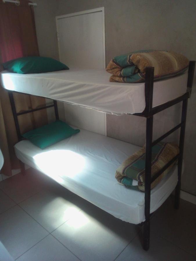 Accoustix Backpackers Hostel ヨハネスブルグ エクステリア 写真