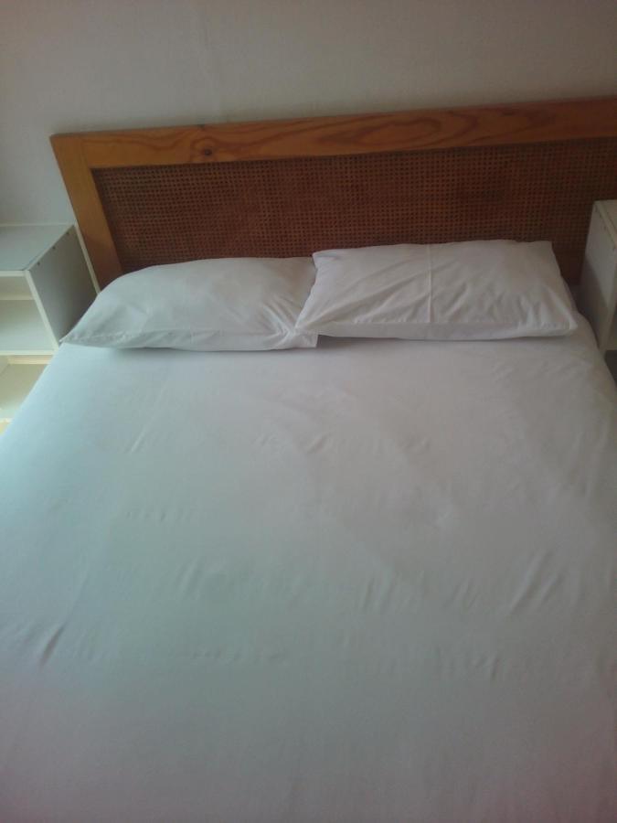 Accoustix Backpackers Hostel ヨハネスブルグ エクステリア 写真