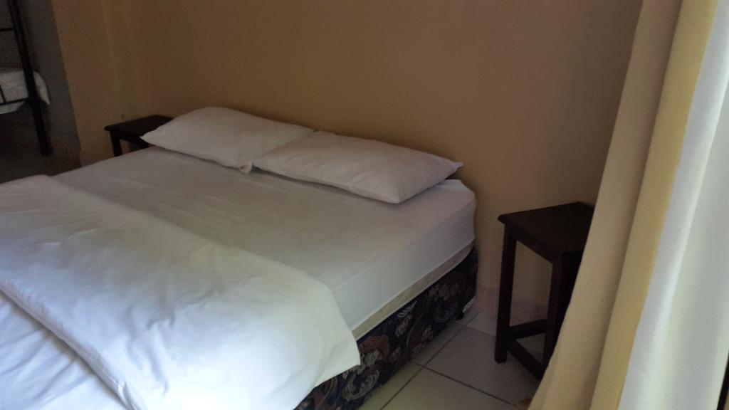 Accoustix Backpackers Hostel ヨハネスブルグ エクステリア 写真