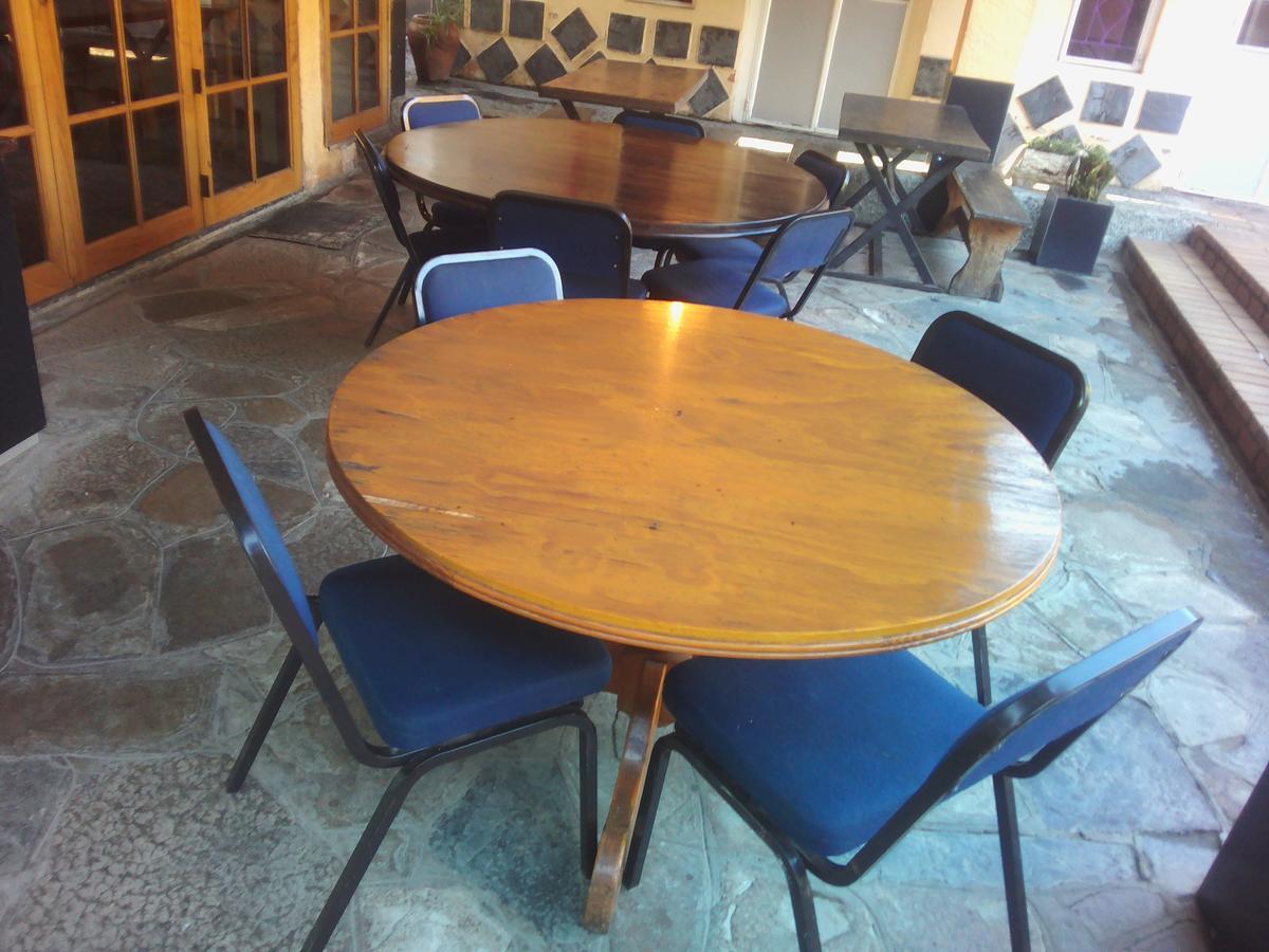 Accoustix Backpackers Hostel ヨハネスブルグ エクステリア 写真